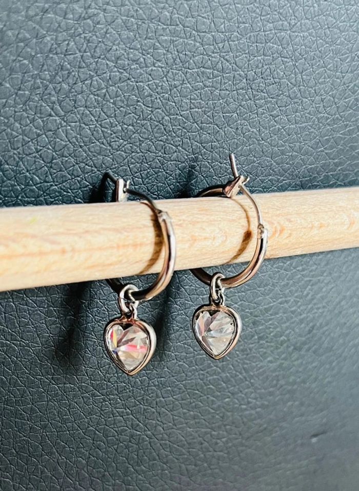 💍petites creoles argentés pendantes avec coeur en zircon - photo numéro 7