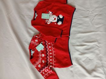 Lot 2 pull  Noël i neuf