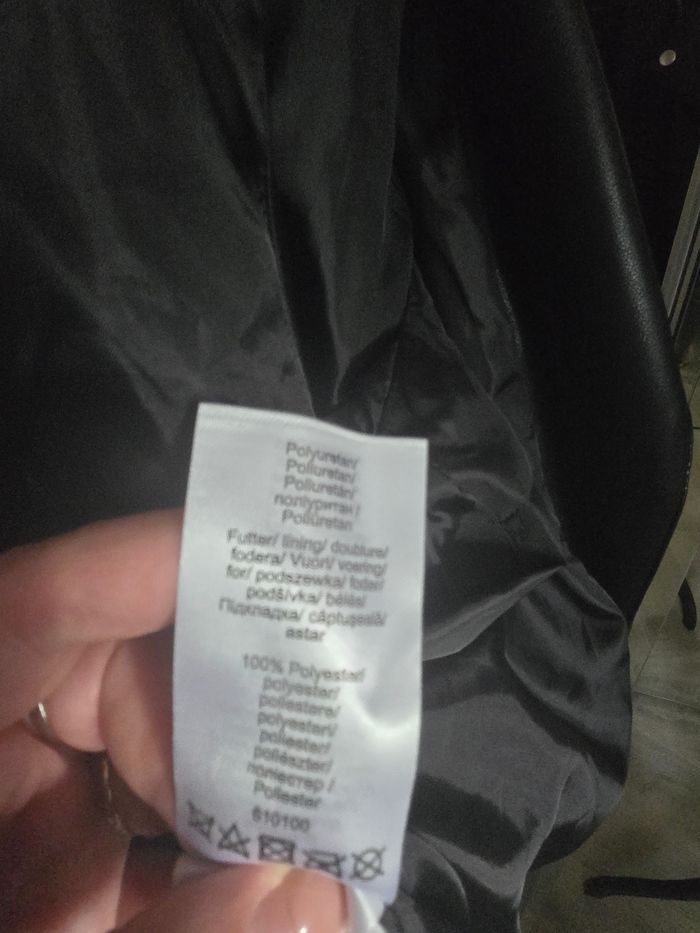 Veste perfecto noire en simili à volants T.44/46 - photo numéro 9