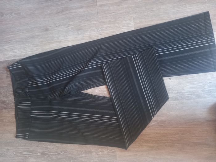 pantalon évasé noir rayé pour femme, taille 40