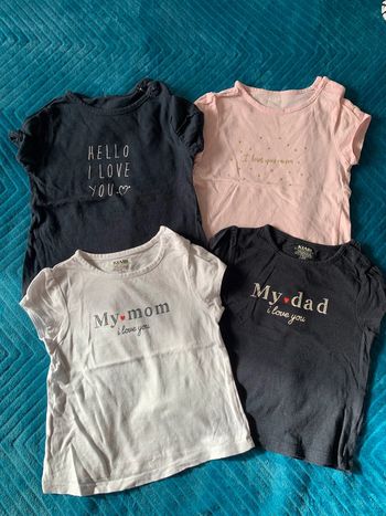Lot 4 tee shirts fille 12 mois