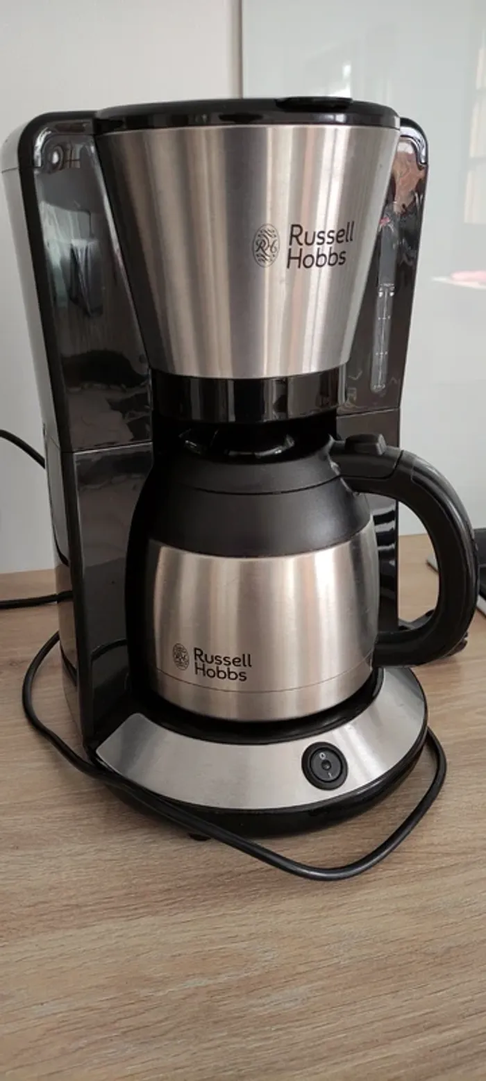 Cafetière isotherme Russel Hoobs ni