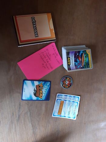 Lot de 80 cartes yo-kai watch