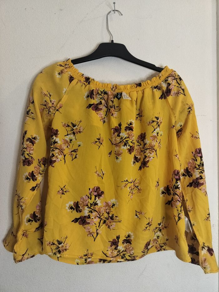 Blouse jaune fleurie épaules dénudées - photo numéro 7