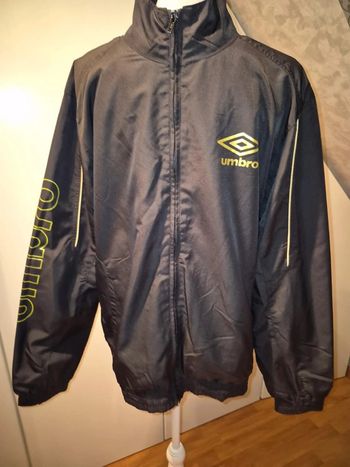 Veste umbro casi neuve