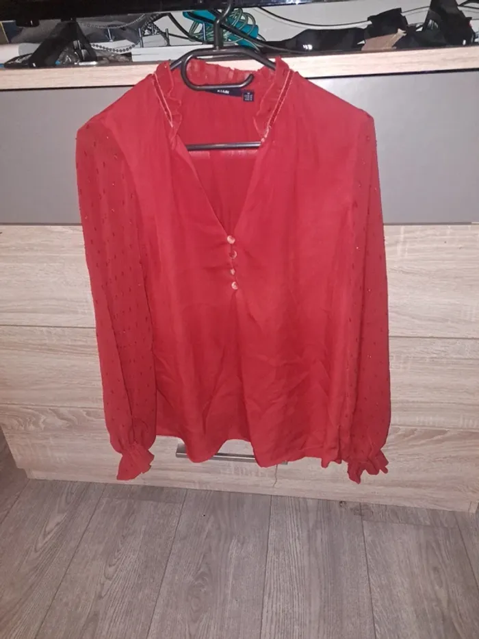 Haut rouge