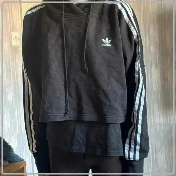 Pull court taille 34 marque Adidas