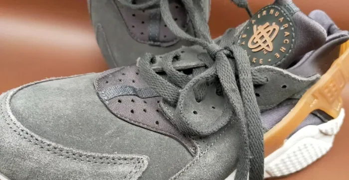 Basket nike air huarache, noir, pointure 40 - photo numéro 3