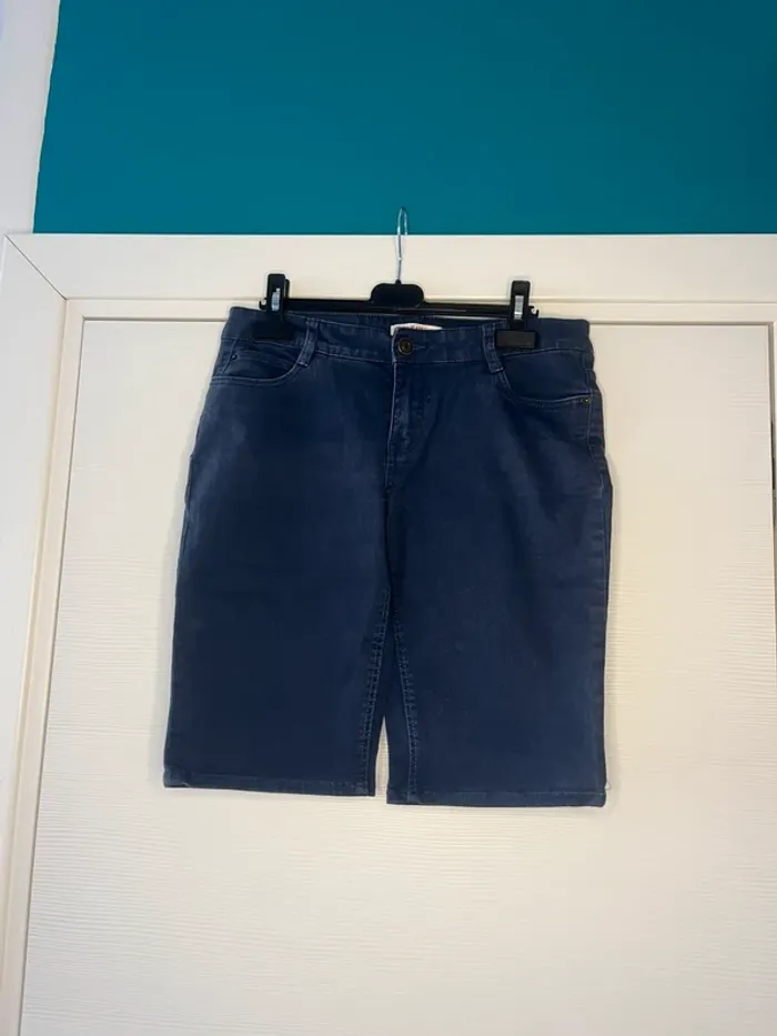 🔹 Bermuda en Jean Bleu Marine – Camaïeu 🔹