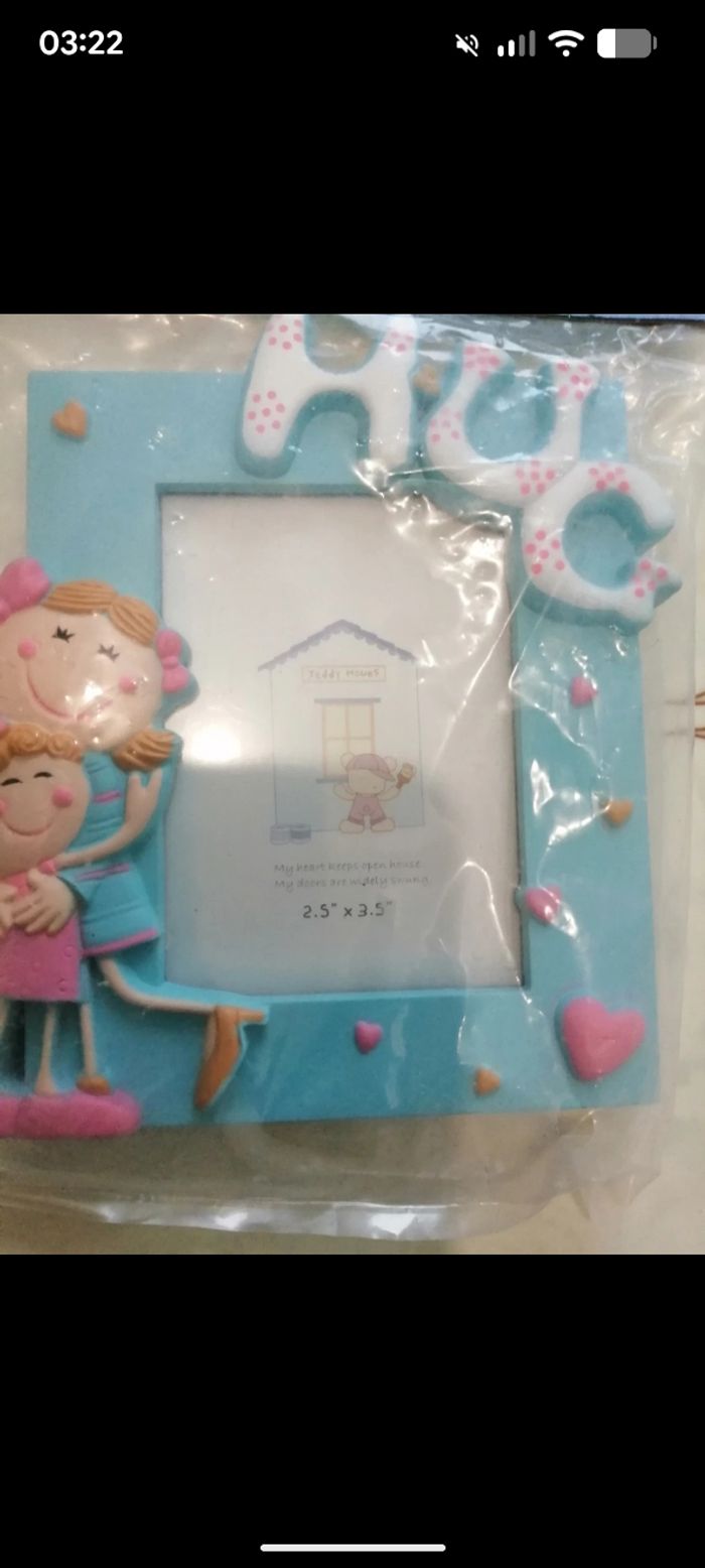 Lot de 2 cadres photos enfants. - photo numéro 2