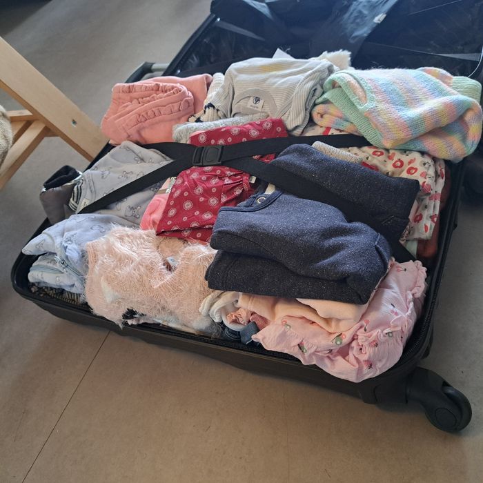 Lot vêtements bébé fille - photo numéro 2