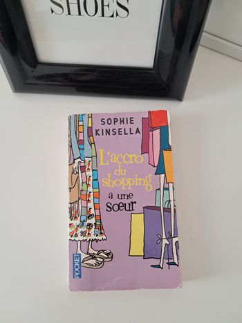 L'accro du shopping à une sœur