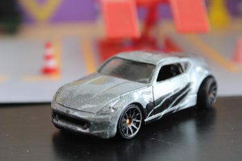 Hot weels Nissan 370Z