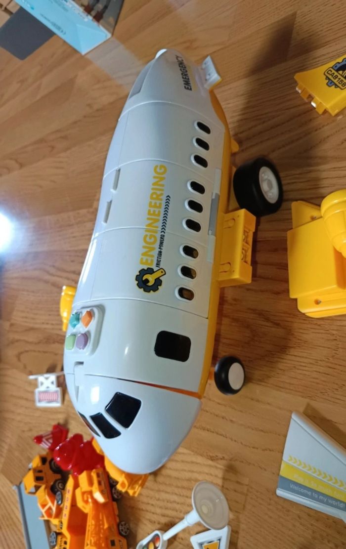 Avion et accessoires - photo numéro 2