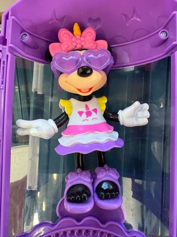 Figurine Minnie avec ses accessoires