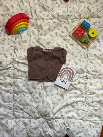 gilet léger manches courtes marron 1 mois kimbaloo