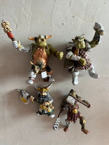 Lot de personnages donjons et dragons