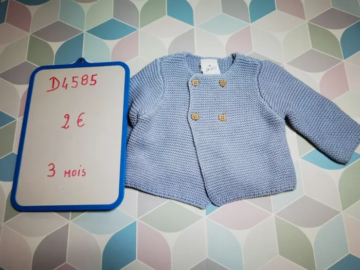 D4585 - gilet garçon 3 mois