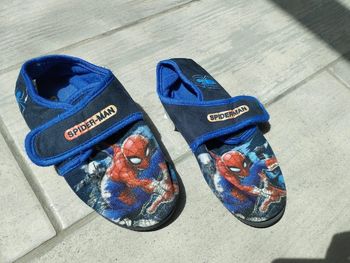 chaussons Spiderman Taille 32
