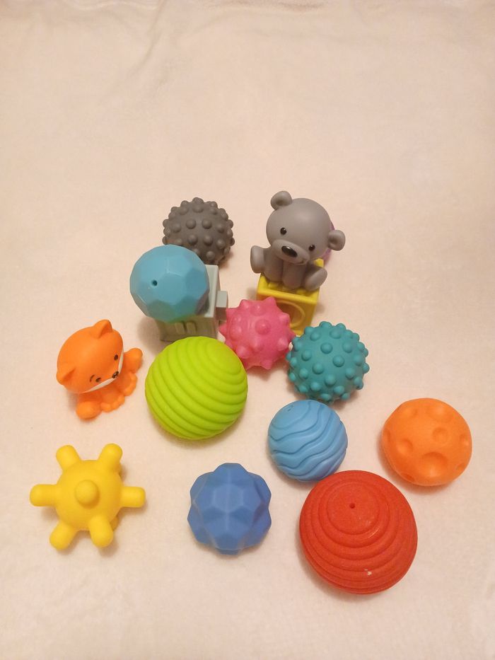 Jeux de balles tres bon état - photo numéro 3