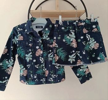 6 ans ensemble Kiabi veste et jupe