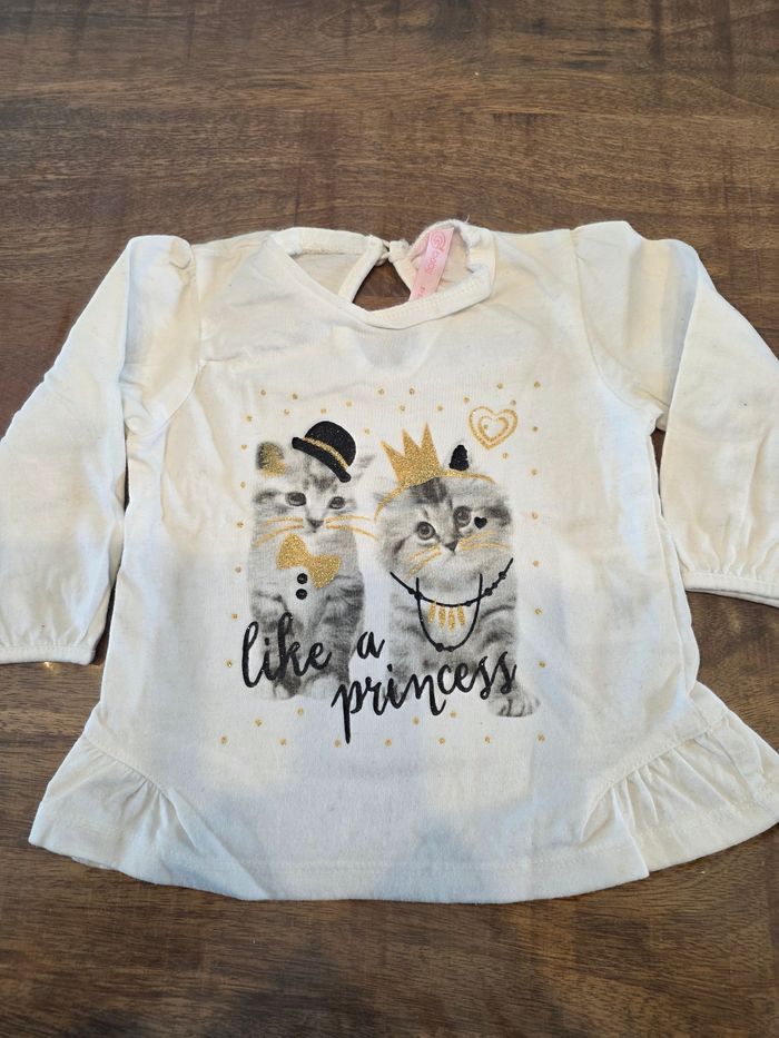T-shirt