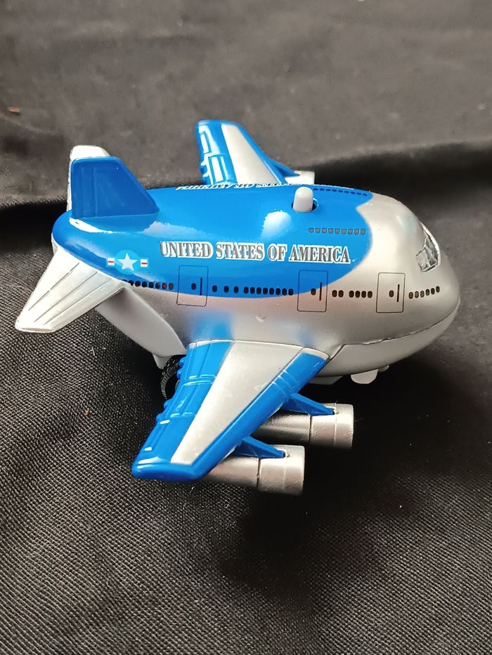 Avion métal - photo numéro 9