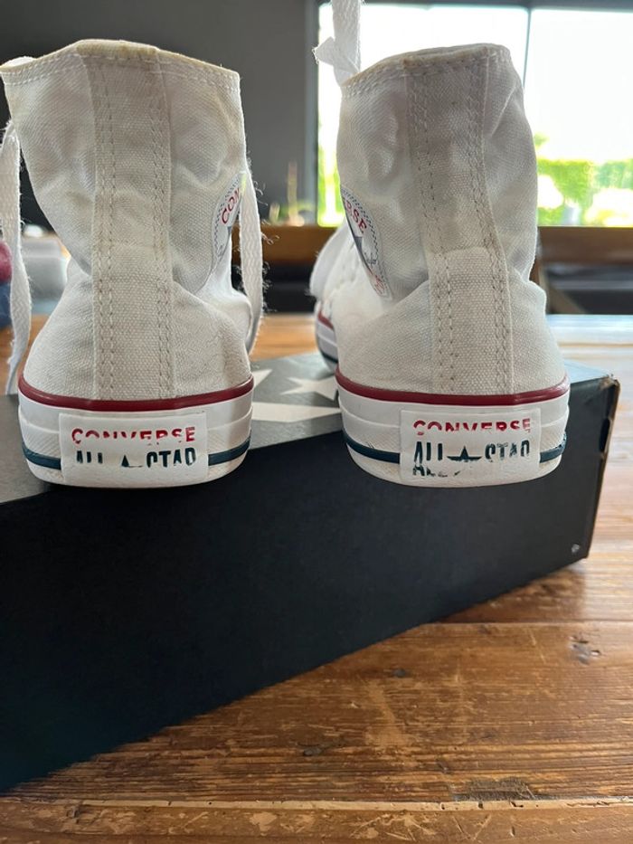 Converses blanches - photo numéro 5