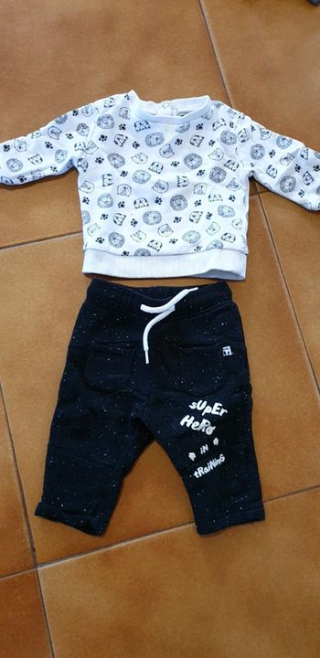 Ensemble pantalon et pull