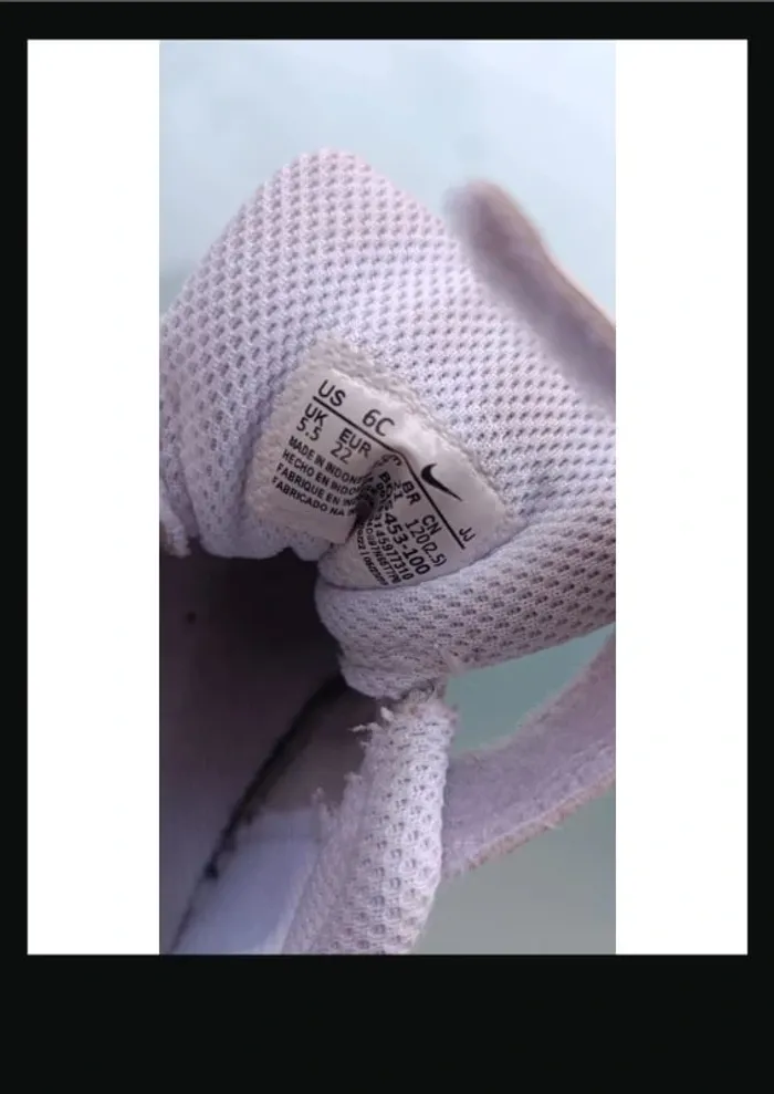 Basket nike taille 22 - photo numéro 4