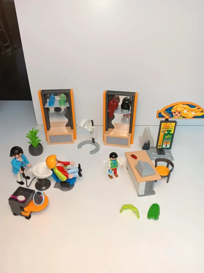 Lot figurines playmobil salon de coiffure - photo numéro 2