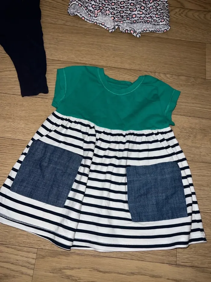 Lot vêtements fille 6 mois tres bonne etat - photo numéro 3