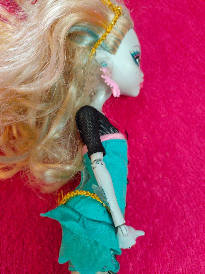 Poupée Monster high - photo numéro 4