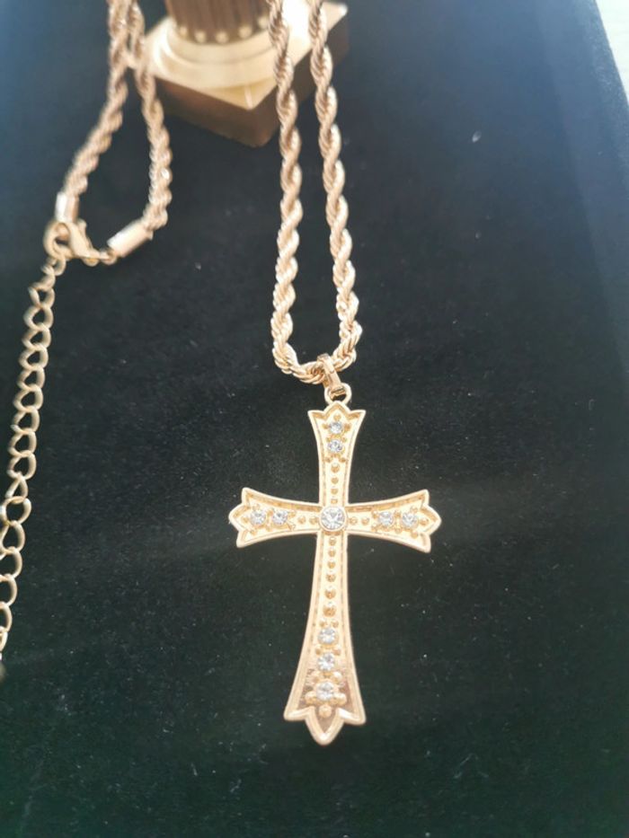 Collier et pendentif spirituel croix chrétienne