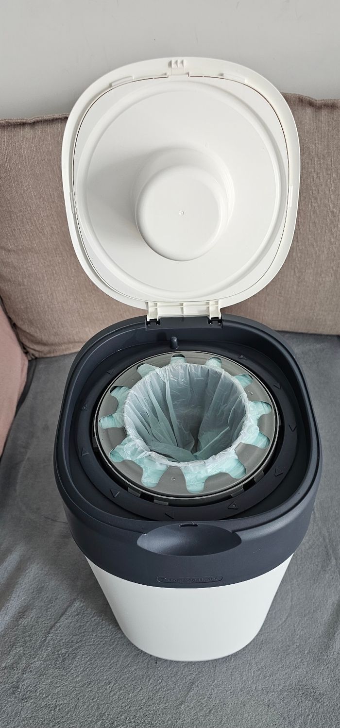 Poubelle a couche twist & click Tommee Tippee - photo numéro 2