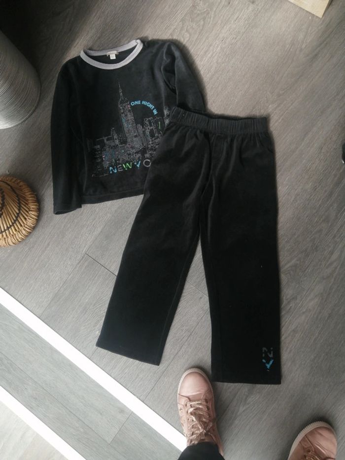 Pyjama velours 8A