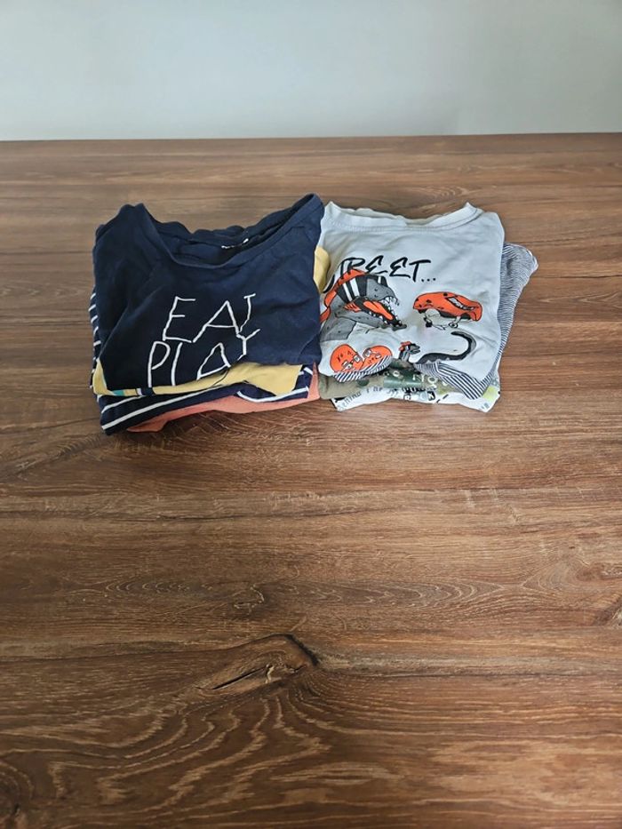 Lots de 9 t-shirts taille 4 ans