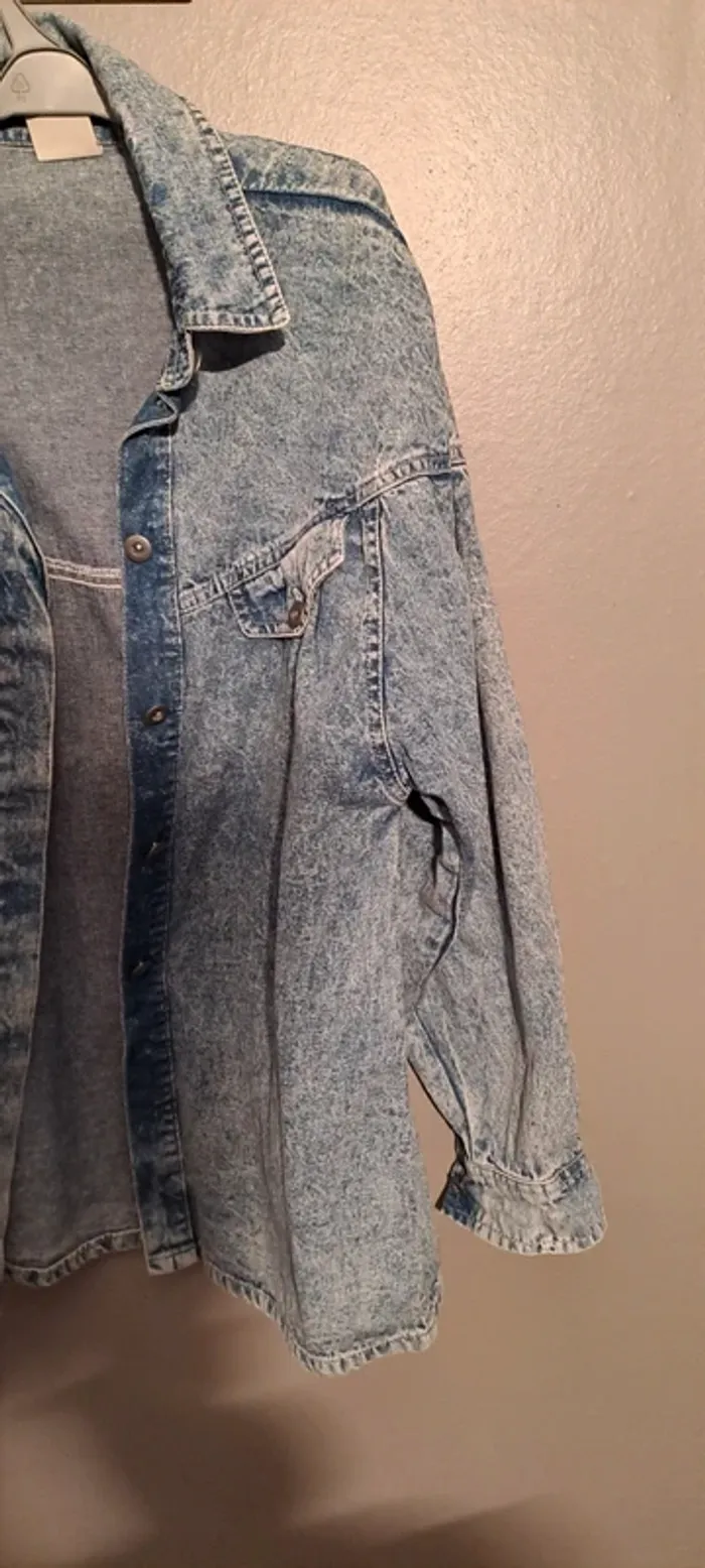 Chemise jean bleue foncée - Marque 3 Suisses - Taille 34/36 - Très bon état. - photo numéro 5
