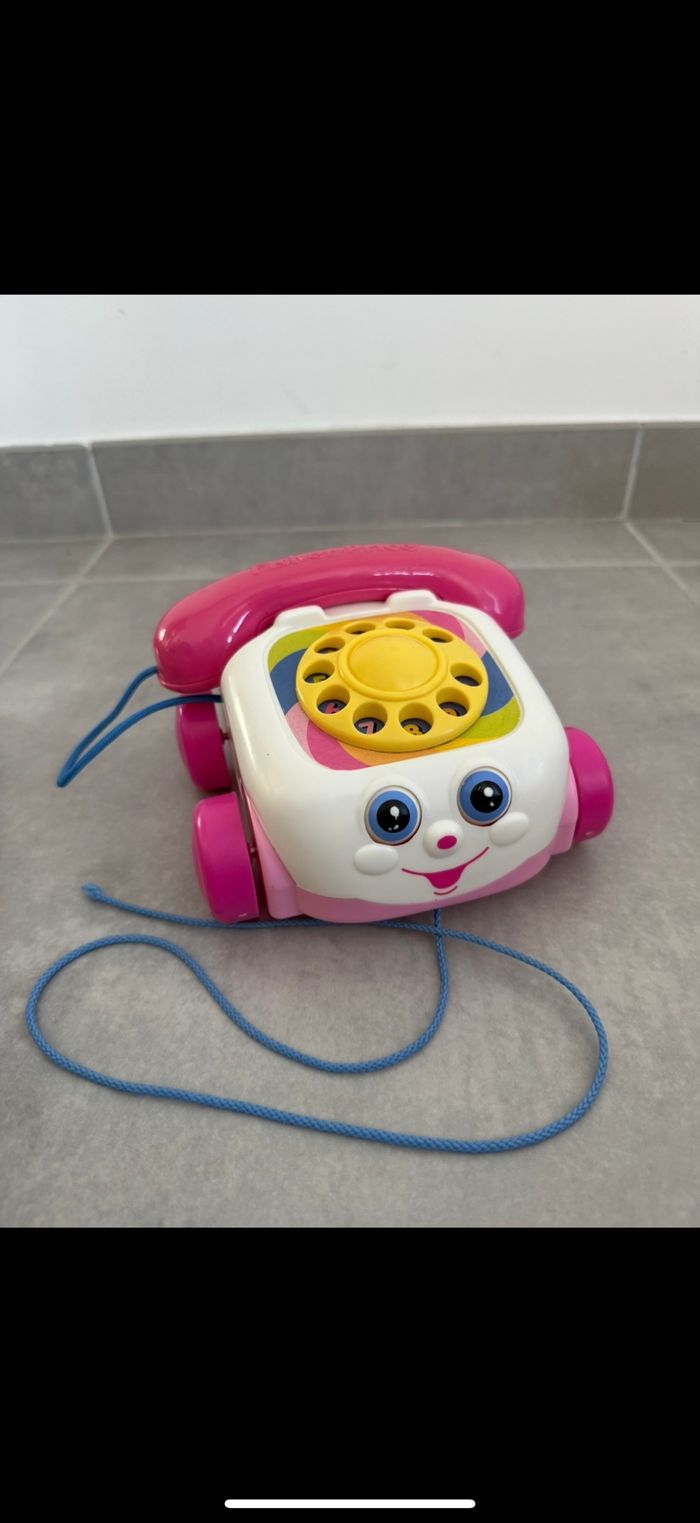Téléphone avec fil à tirer