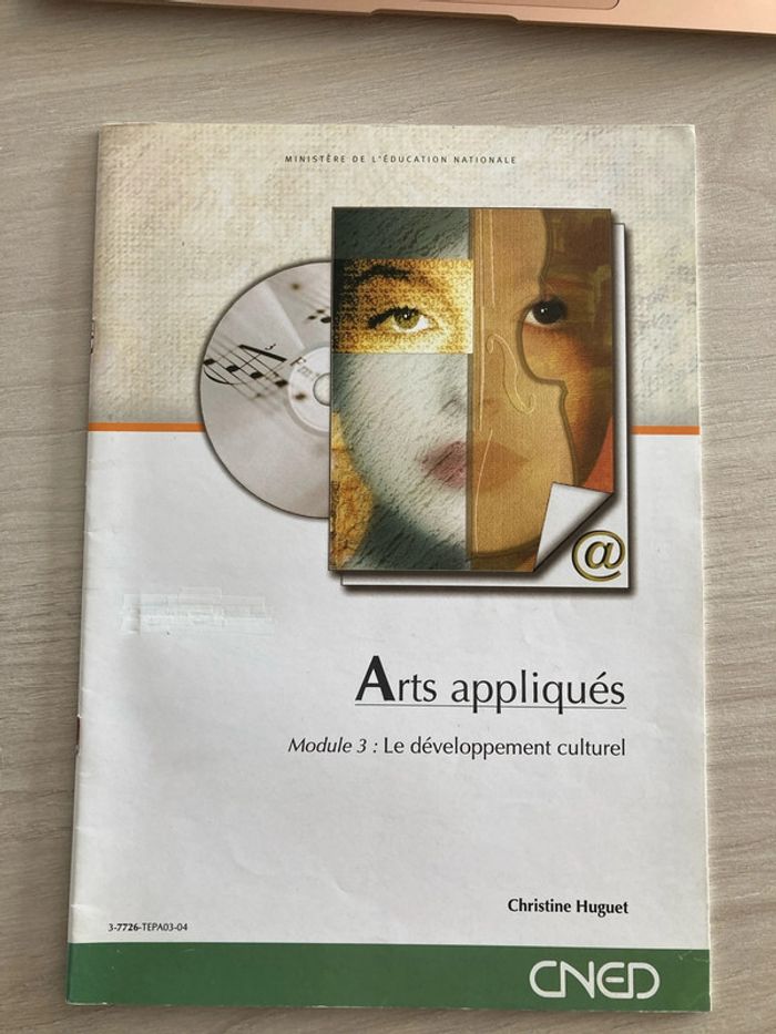 Fascicule CNED Arts appliqués : Développement culturel