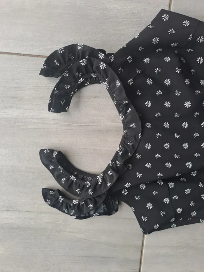 Combi noir à petite fleurs Jennyfer Taille M - photo numéro 5