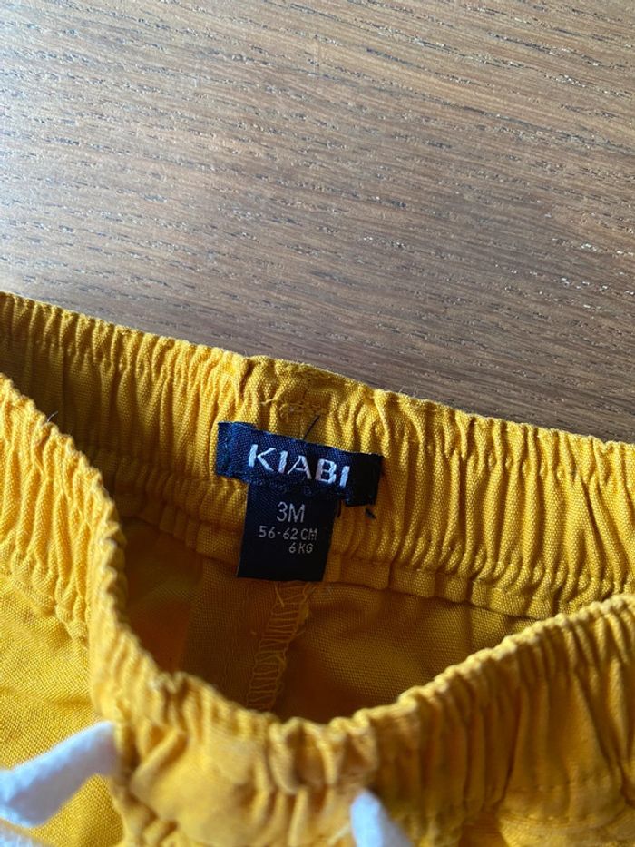 Short jaune moutarde - photo numéro 3