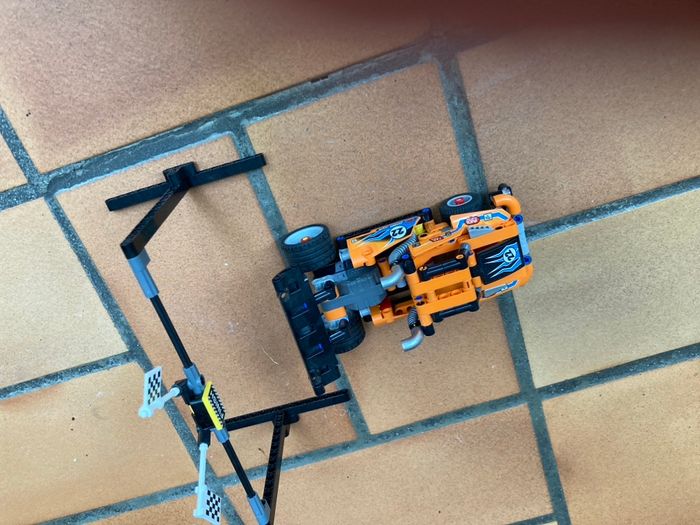 Lego modèle 42104 - photo numéro 2