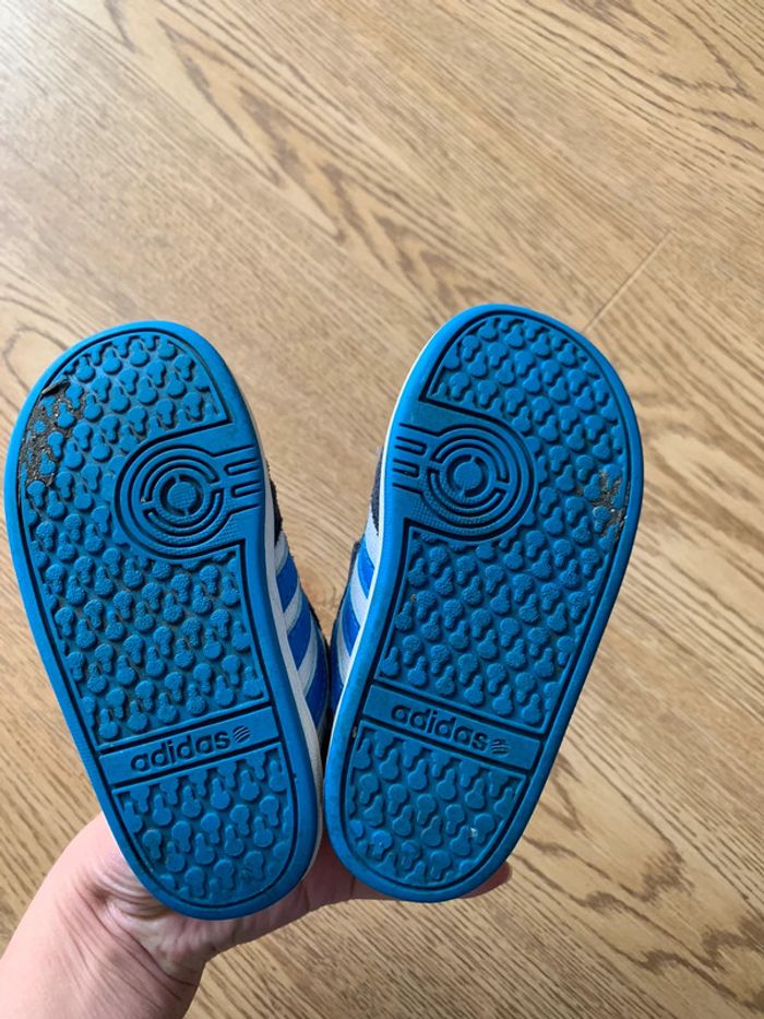 Basket adidas t22 - photo numéro 4
