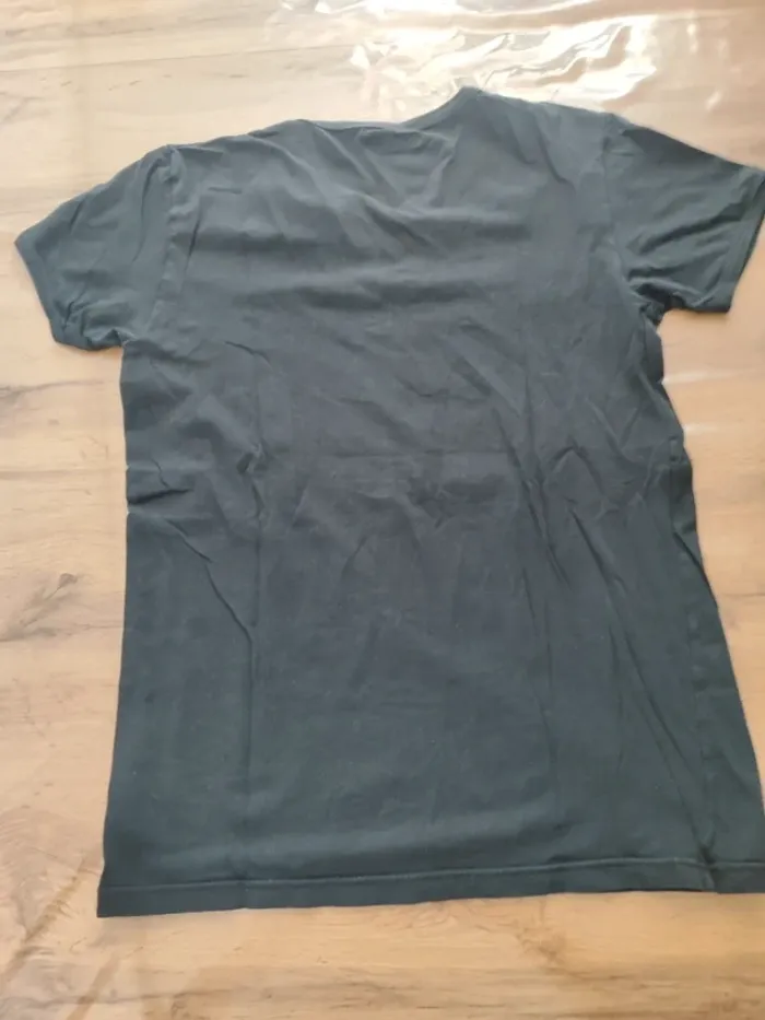 T-shirt Emporio Armani Noir Taille XL - Style et confort ! Prix mini ! - photo numéro 2