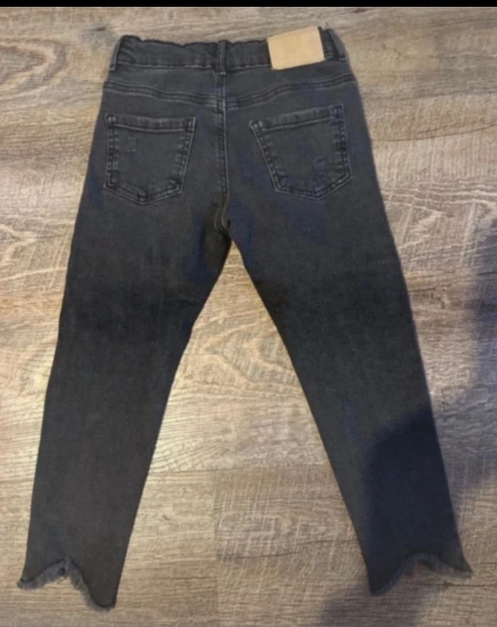 Jeans Zara fille neuf 3/4 ans - photo numéro 2