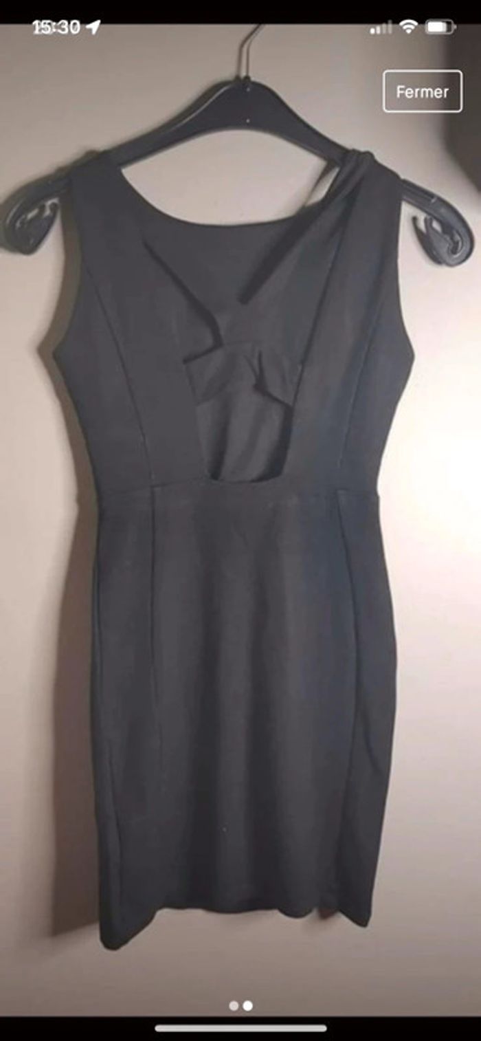 Petite robe noire - photo numéro 2