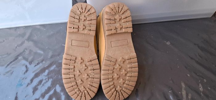 Chaussure montante - photo numéro 4