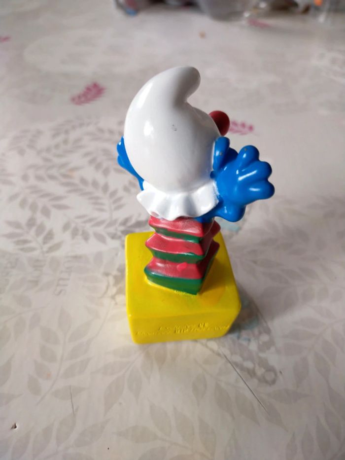 Figurine bouchon Schtroumpfs 1995 Peyo - photo numéro 3