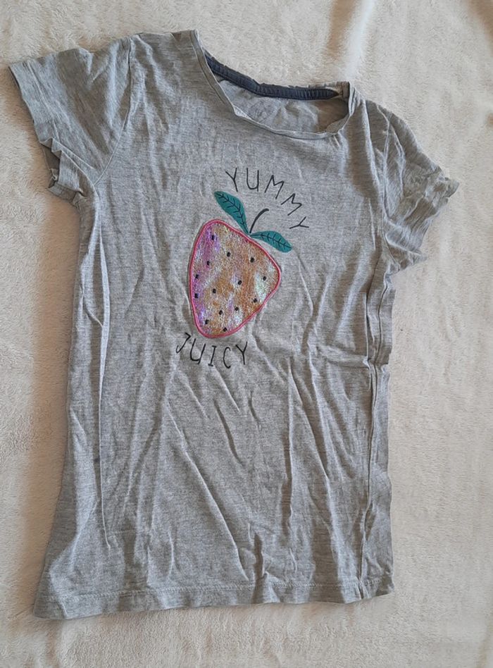 T-shirt 9/10 ans